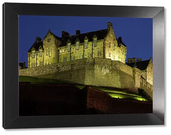 Scotland, Edinburgh, Edinburgh Castle. Edinburgh Castle illuminated at night