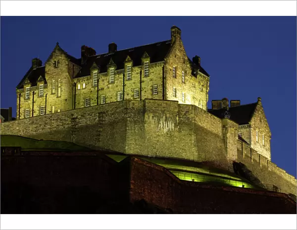 Scotland, Edinburgh, Edinburgh Castle. Edinburgh Castle illuminated at night