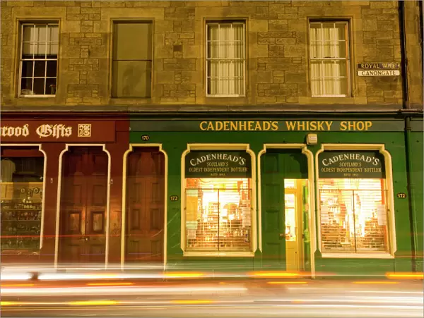 Scotland, Edinburgh, The Royal Mile. Whisky shop on Canongate, part of the Royal Mile