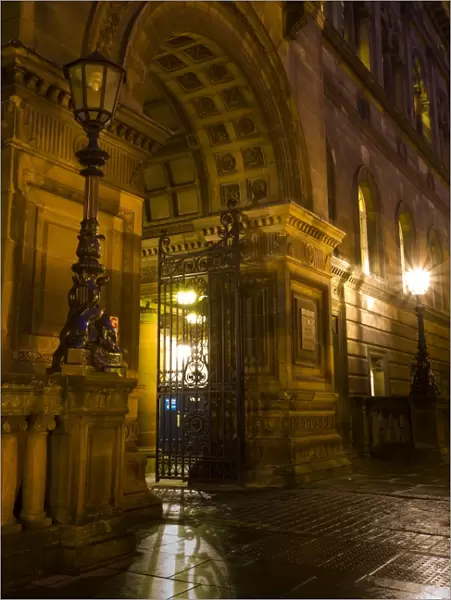 Scotland, Edinburgh, Edinburgh City. Grand entrance to the University of Edinburgh Medical School