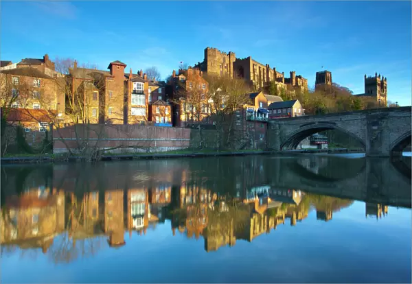 England, County Durham, Durham City. Bridge over the River Wear in the city of Durham