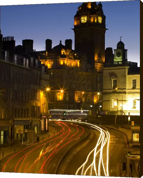 Scotland, Edinburgh, Leith Street. Rush hour traffic on Leith Street looking towards the Balmoral Hotel and the