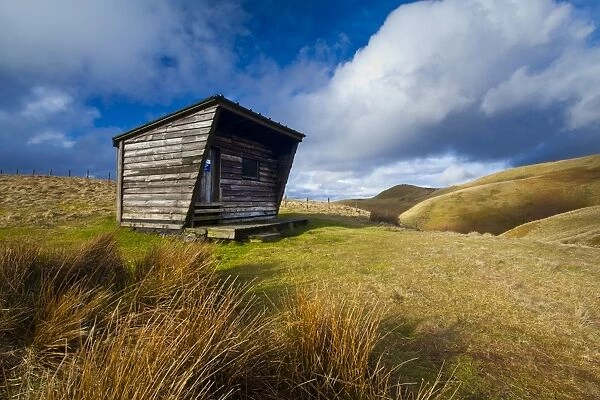 England, Northumberland, Northumberland National Park. Yearning Saddle  /  Lamb Hill Refuge Hut