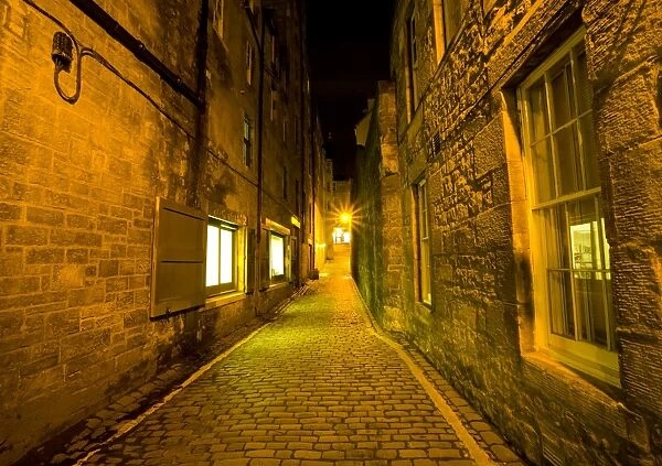 Scotland, Edinburgh, Edinburgh City. Backstreet Edinburgh Alley near the Grassmarket