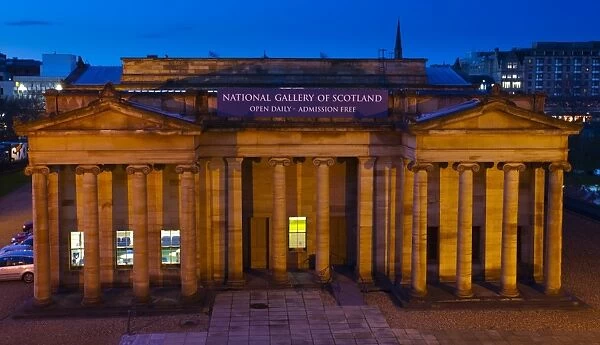 Scotland, Edinburgh, National Gallery of Scotland. The National Gallery of Scotland building viewed at