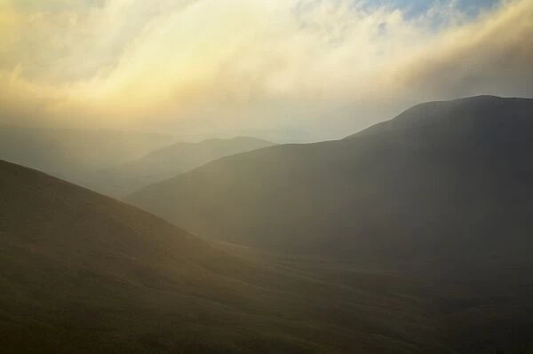 Scotland, Scottish Borders, The Pennine Way. Mist begins to shroud the rolling hills