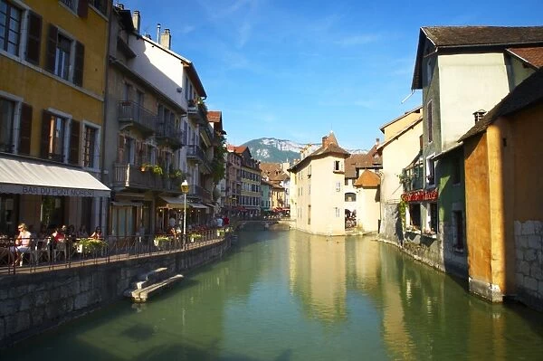 Thiou Canal, Annecy. France, Rhne-Alpes, Annecy Street cafe  /  restuarant