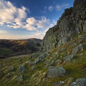 England, Northumberland, Harthope Valley. The Cheviot Hills and the Northumberland National Park viewed from Housey Crags above the