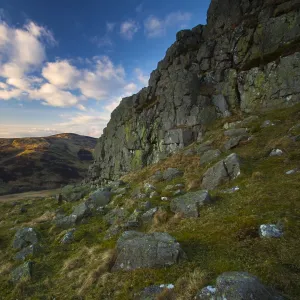 England, Northumberland, Harthope Valley. The Cheviot Hills and the Northumberland National Park viewed from Housey Crags above the