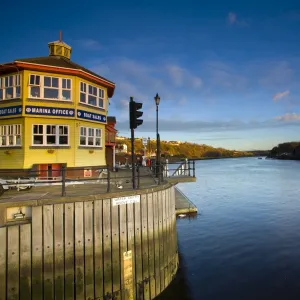 England, Tyne & Wear, Newcastle Upon Tyne. Marina office on the River Tyne near the entrance to St Peter s