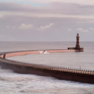 England, Tyne and Wear, Roker Pier