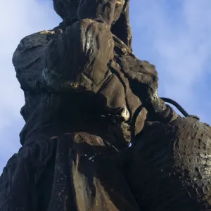 England, Tyne & Wear, South Shields. A statue celebrating a famous local South Shields character