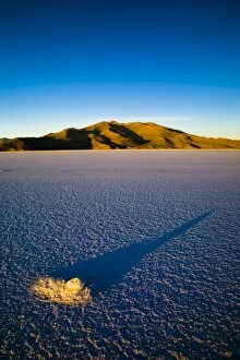 Bolivia Gallery: Bolivia, Southern Altiplano, Salar de Uyuni. The worlds largest and highest salt flat