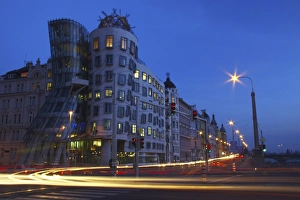 Images Dated 24th February 2006: Czech Republic, Prague, Fred and Ginger Building. Cityscape scene at dusk of the Fred