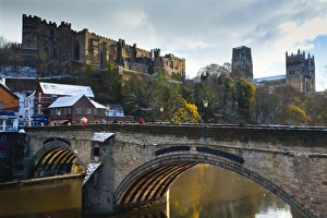 England, County Durham, Durham City. Bridge over the River Wear in the city of Durham