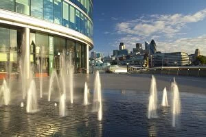 2011jfprints Gallery: England, London, Southwark. Water fountains near the London City Hall