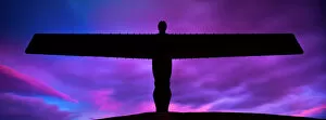 Tourists Gallery: England, Tyne and Wear, Gateshead. The iconic Angel of the North statue by Antony Gormley