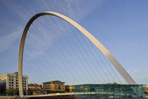 Tyne Gallery: England, Tyne and Wear, Gateshead Millennium Bridge