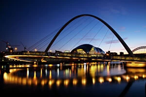 River Collection: England, Tyne & Wear, Newcastle Upon Tyne. The Millennium Bridge and the river Tyne