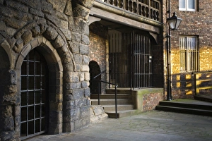 Images Dated 17th December 2008: England, Tyne & Wear, Newcastle Upon Tyne. The great outer gateway known as the Black Gate was