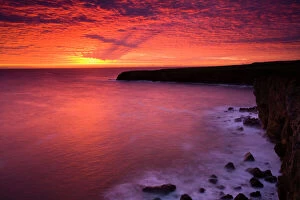 Newcastle Upon Tyne Gallery: England, Tyne and Wear, South Shields. Sunrise over Frenchmans Bay near South Shields