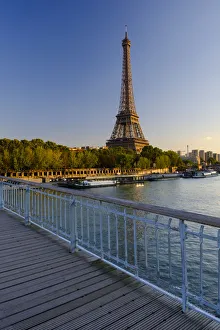 Capital Gallery: France, Paris, Eiffel Tower