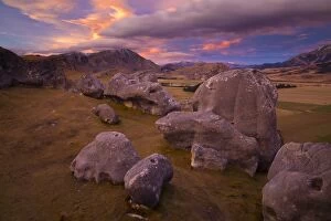 Sun Set Gallery: New Zealand, Canterbury, Castle Hill. Imposing array of limestone boulders on Castle Hill