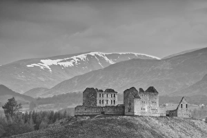 2016prints Collection: Ruthven Barracks, Cairngorms National Park