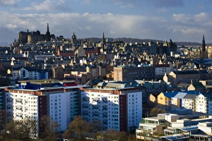 Images Dated 12th January 2009: Scotland, Edinburgh, Edinburgh City. The distinctive Edinburgh skyline with the famous landmarks