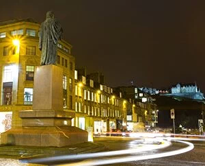 Images Dated 6th January 2009: Scotland, Edinburgh, George Street. Statue of Dr Thomas Chalmers, a noted scholar