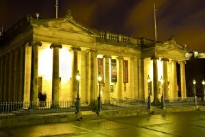 Edinburgh Illuminated Book Gallery: Scotland, Edinburgh, The Mound. The neoclassical style National Gallery of Scotland building