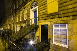 Images Dated 6th January 2009: Scotland, Edinburgh, New Town. Private dwelling near the city center in the New Town