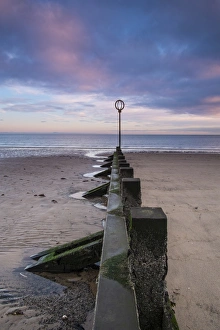 <b class=qtipBold><figcaption>Scotland, Edinburgh, Portobello</figcaption></b><br>Scotland, Edinburgh, Portobello. Sunrise at Portobello, often referred to as the Edinburgh Seaside.<br><em>© Copyright Jason Friend - All Rights Reserved</em> Scotland, Edinburgh, Portobello