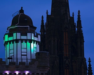 Images Dated 9th January 2009: Scotland, Edinburgh, The Royal Mile. The Camera Obscura with The Hub in the background