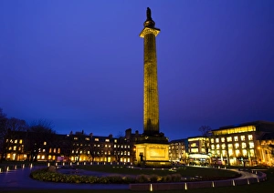 Images Dated 6th January 2009: Scotland, Edinburgh, St Andrews Square. Erected in 1823 in honour of Henry Dundas